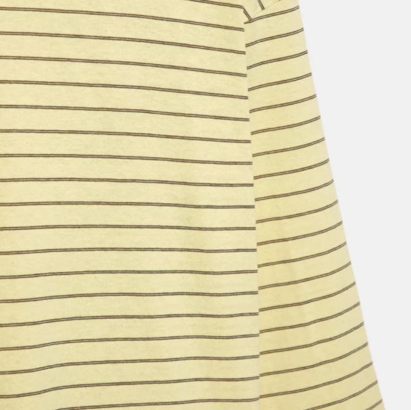 blusa amarilla con lineas
